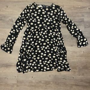 Babydoll daisy print dress (small)